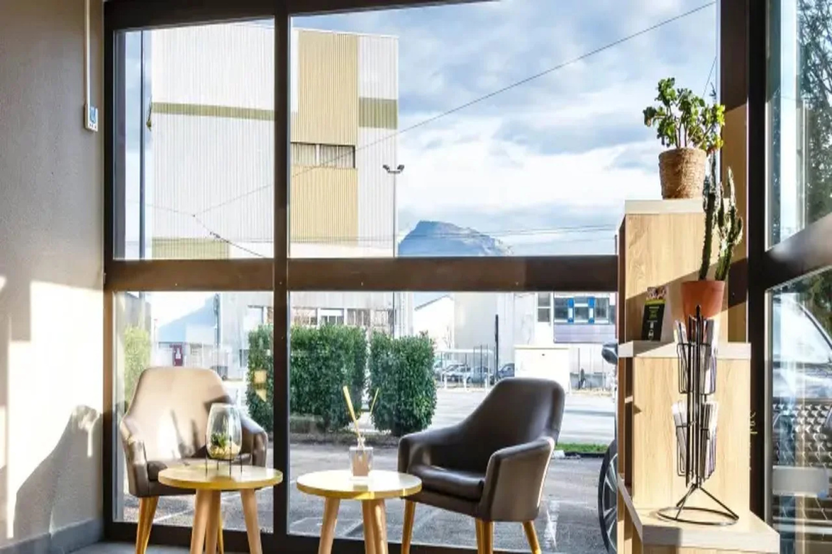 B&B HOTEL Grenoble Centre Verlaine