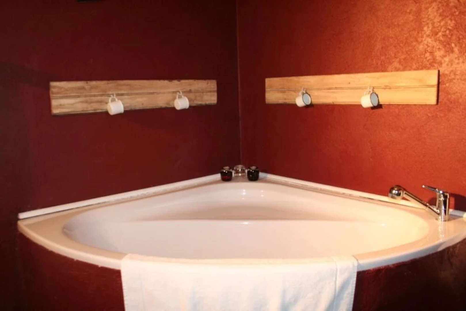 Weiss Lower Cottage - Three Bedroom Home
