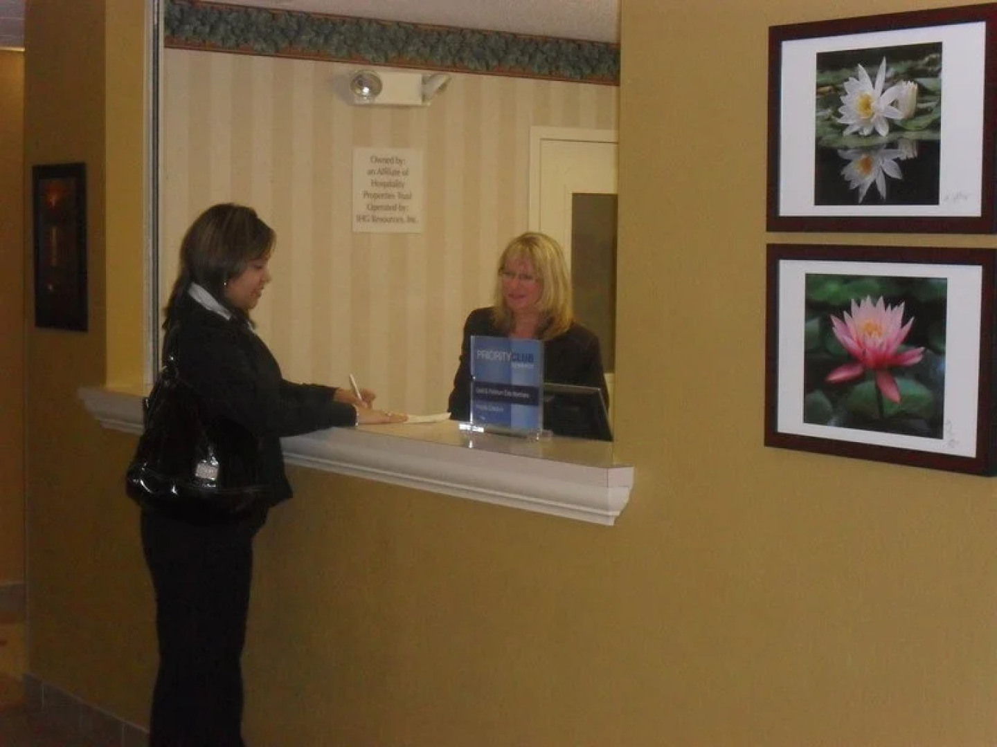 Hawthorn Suites by Wyndham Chicago Hoffman Estates