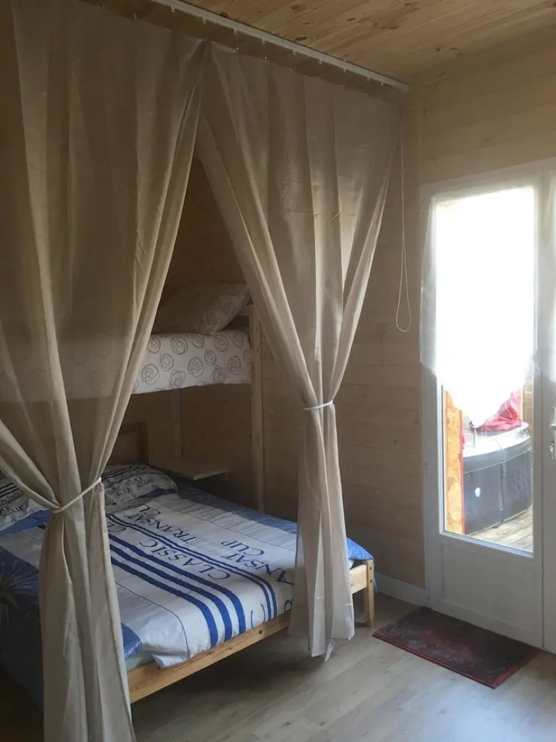 House With 2 Bedrooms in Belin-béliet, With Pool Access, Enclosed Gard