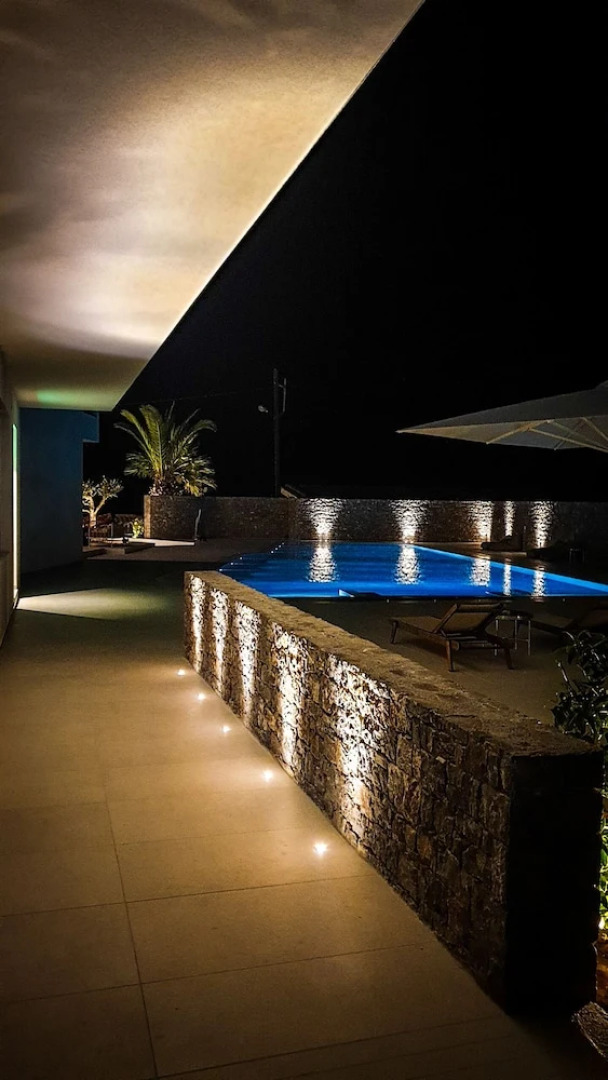 PHEIA, Vriniotis Resorts