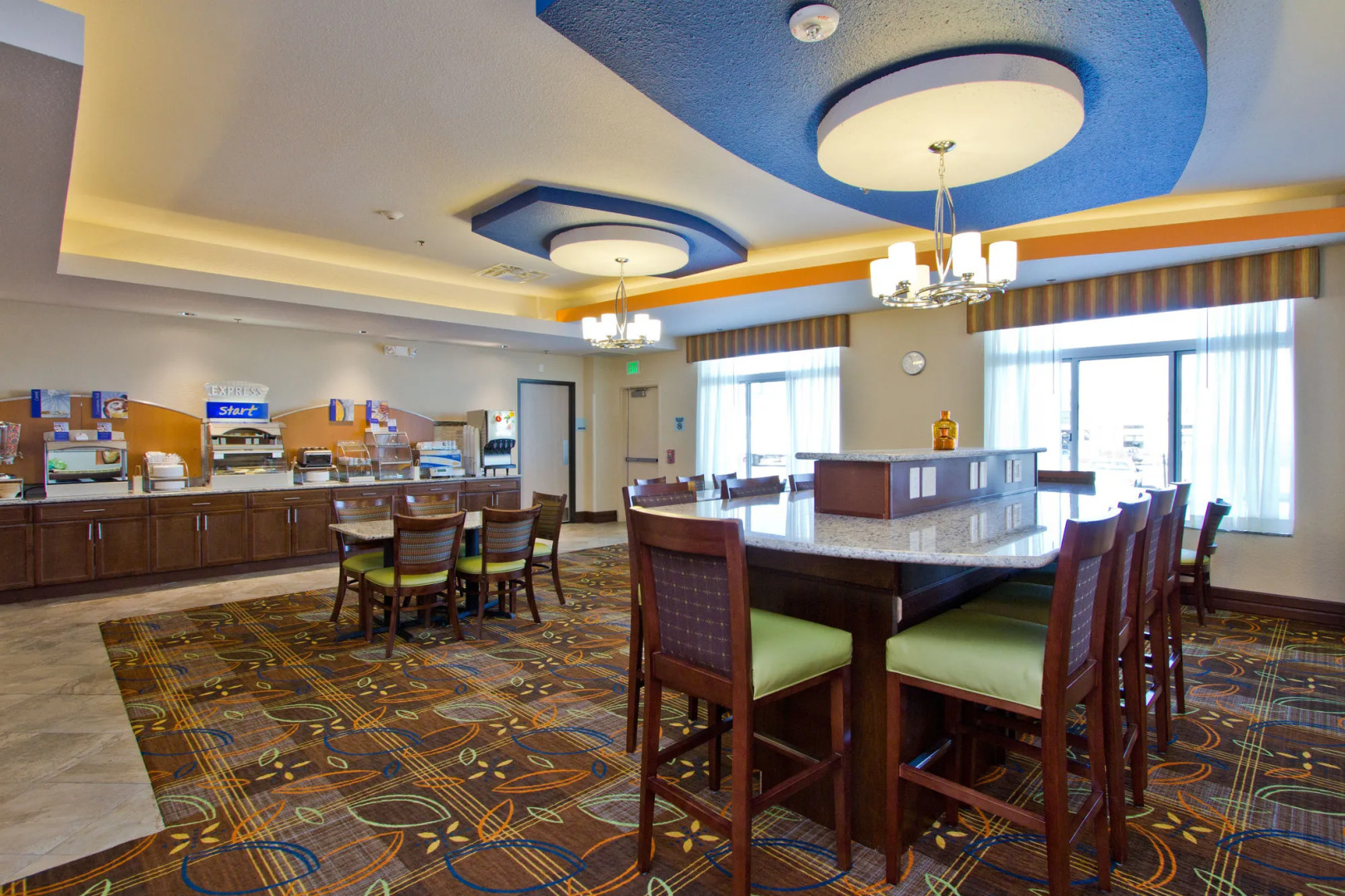 Holiday Inn Express Hotel & Suites Denver East-Peoria Street by IHG