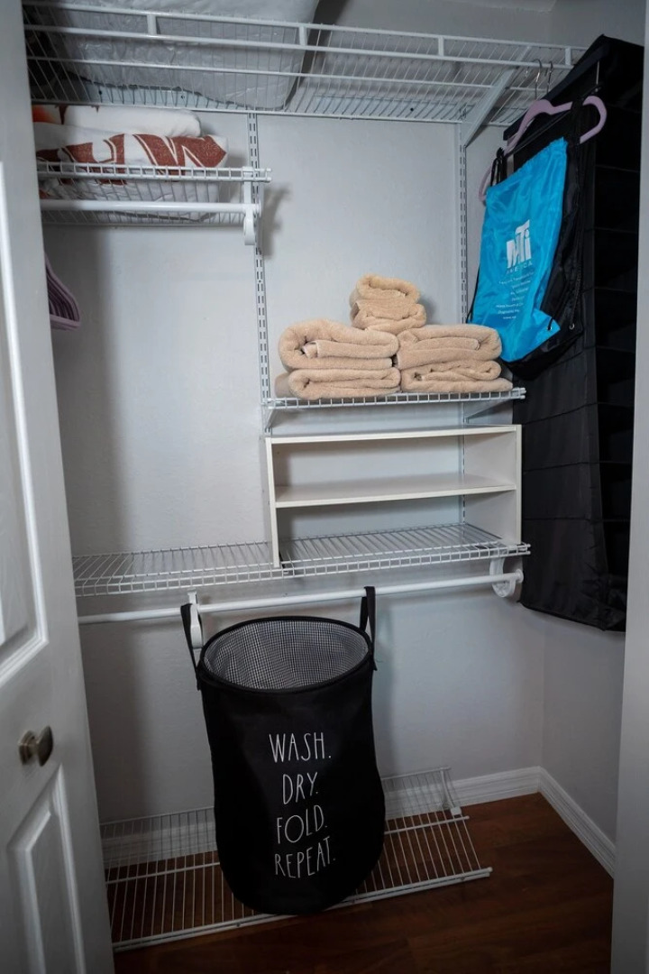 Urban Oasis W/hot Tub, Heated Pool And Private Movie Theater 2 Bedroom Home by RedAwning