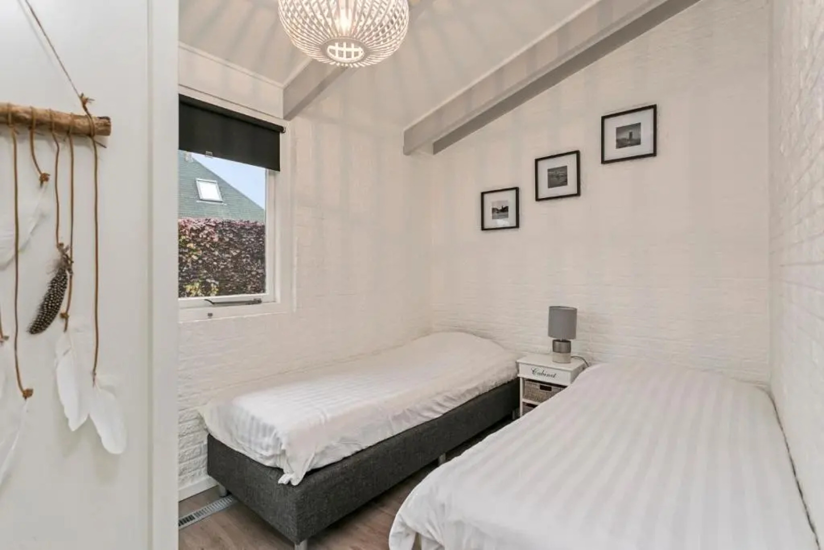 Bungalow Toekomst 24 Ouddorp, garden, fireplace, near the beach and dunes - not for companies