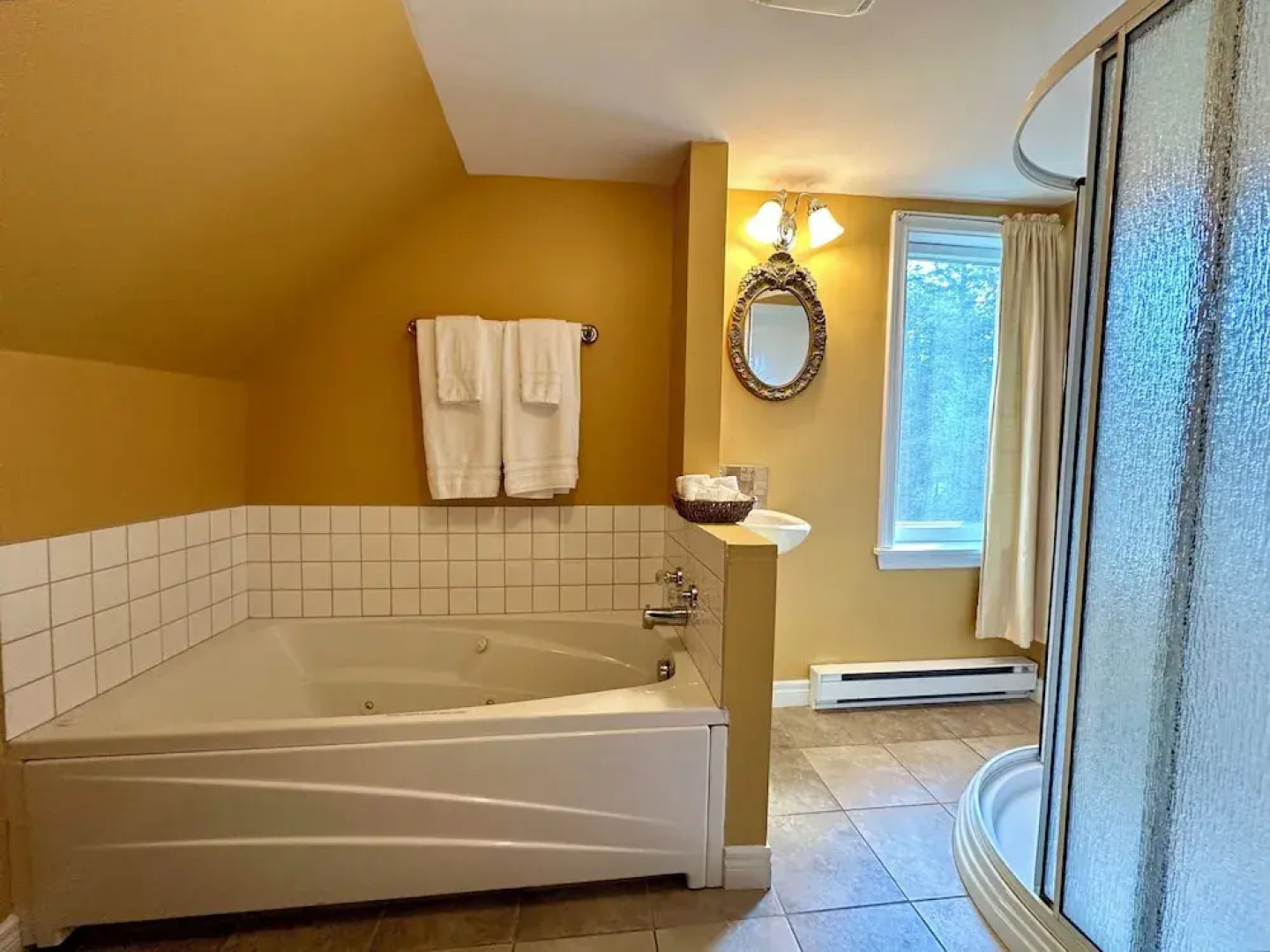 Pathsaala Inn & Restaurant