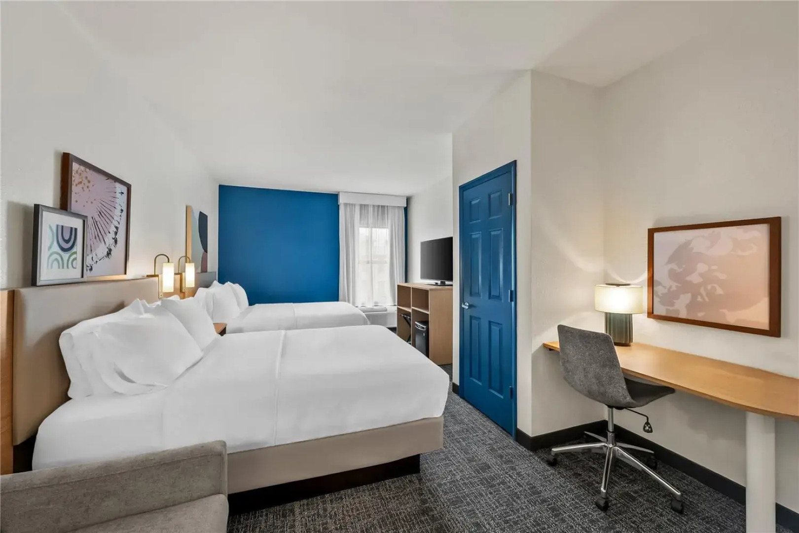 Holiday Inn Express & Suites Fayetteville Nw-Spring Lake