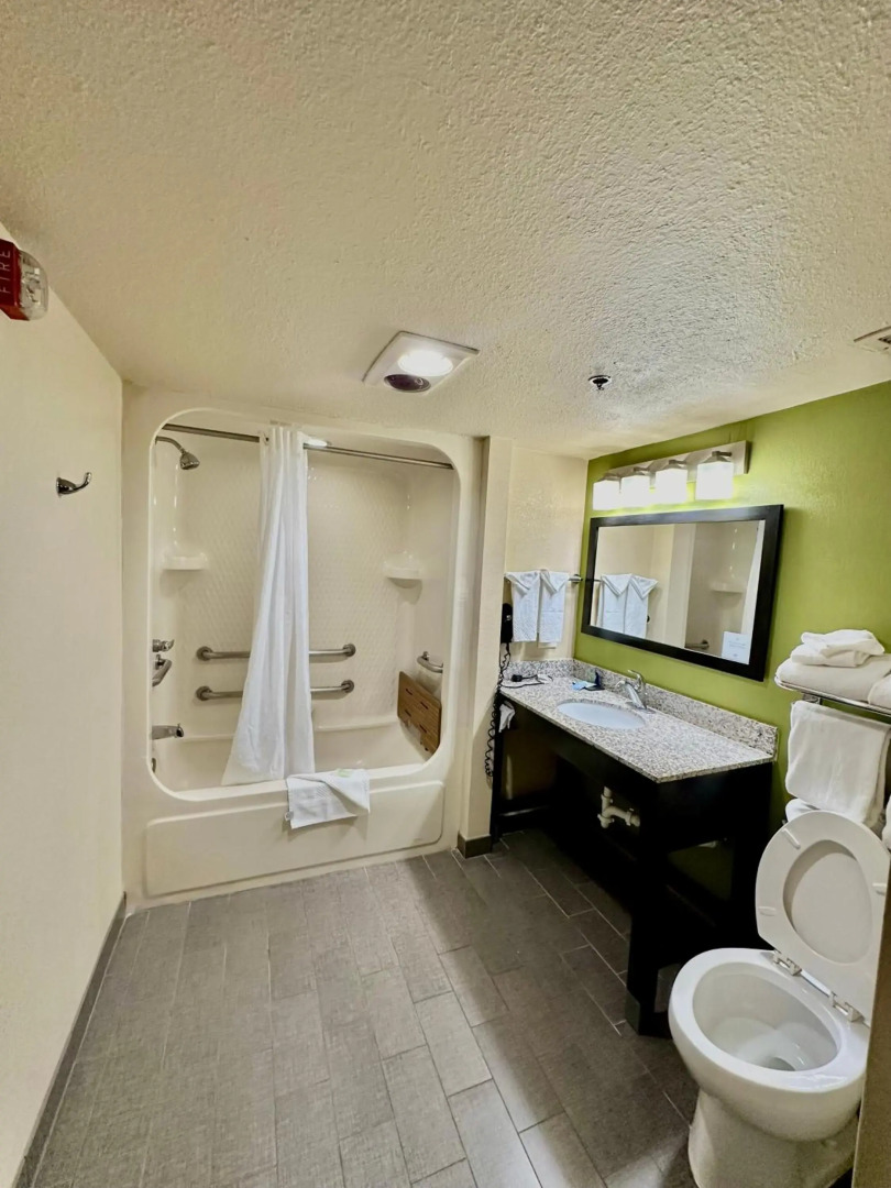 Sleep Inn & Suites Tulsa Central I-44