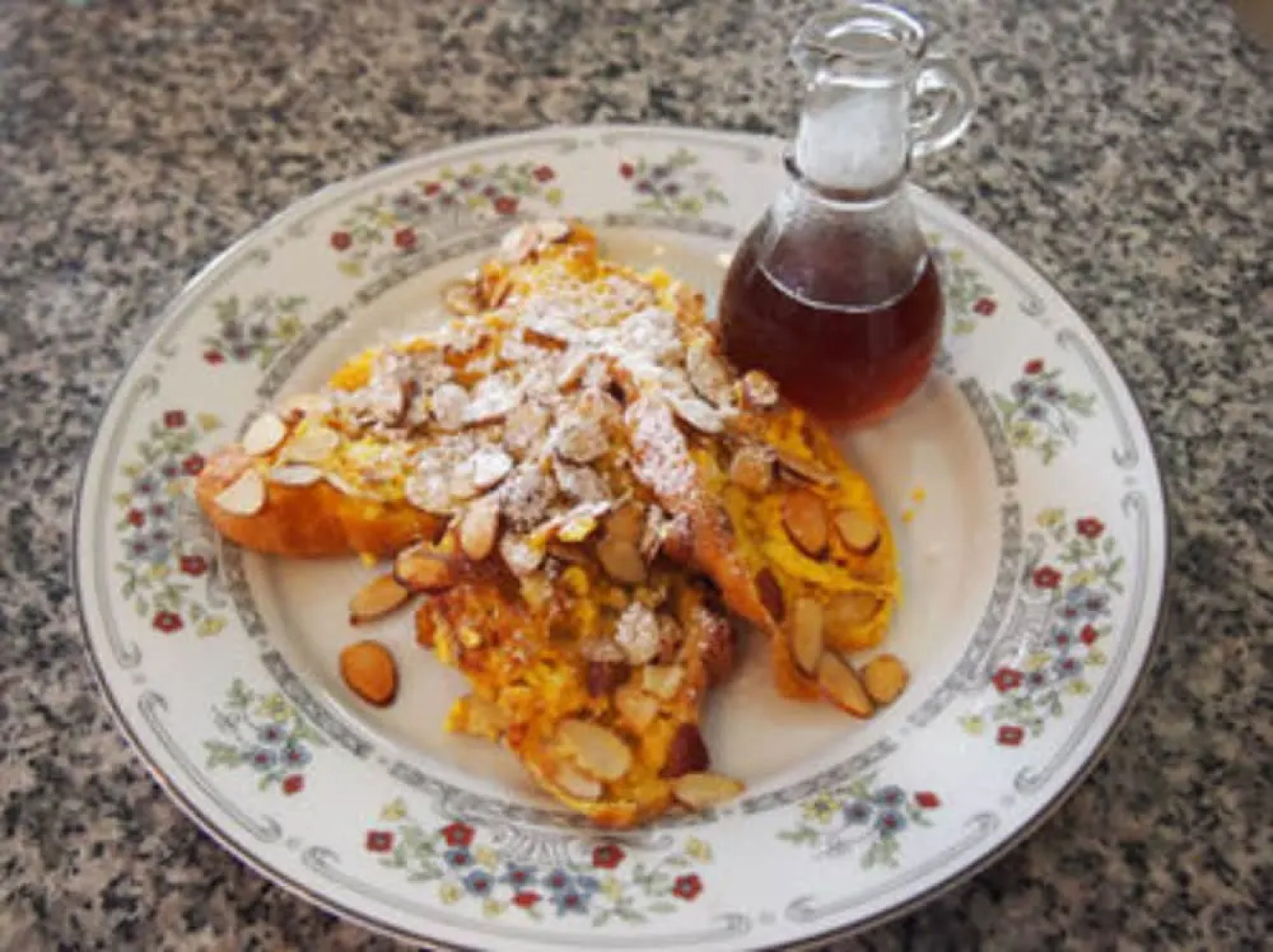 The Maid's Quarters Bed Breakfast & Tearoom