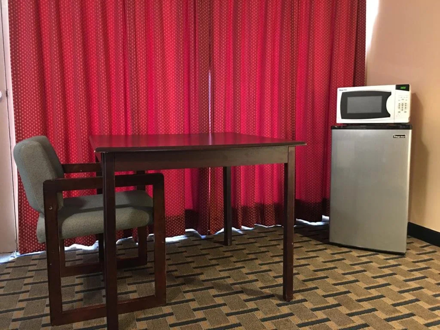 Marion Gray Plaza Motel