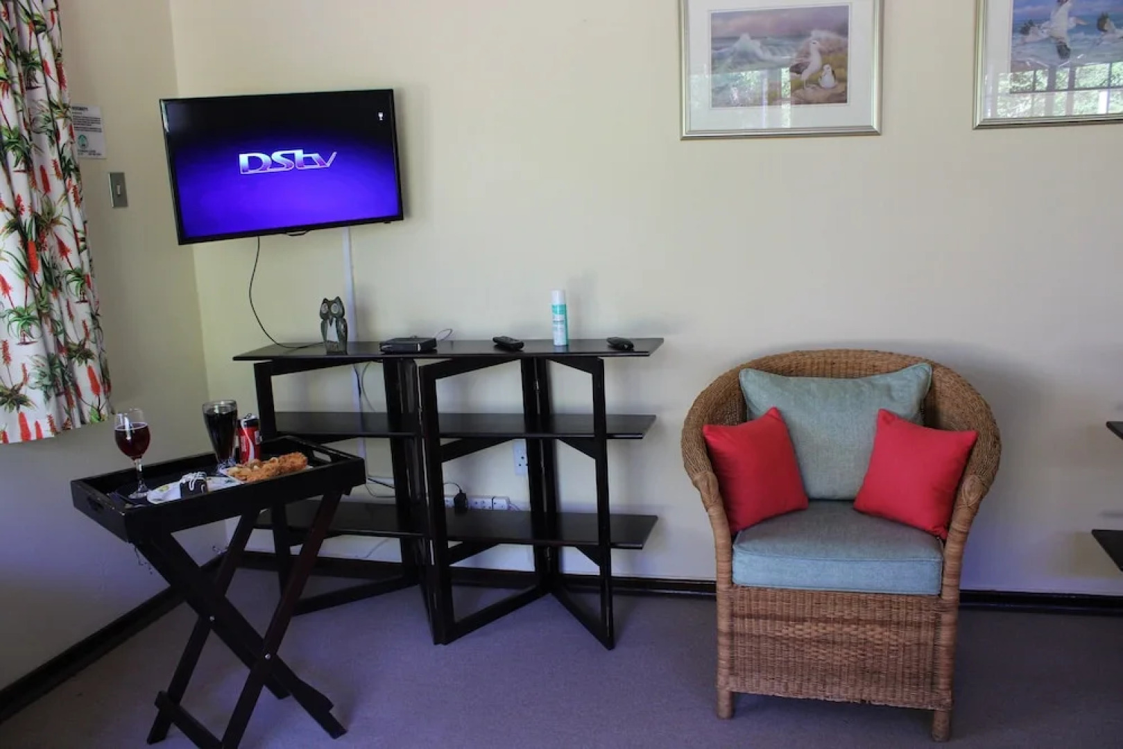 Wild Olive Cottage for 2 People in Wonderful Garden!