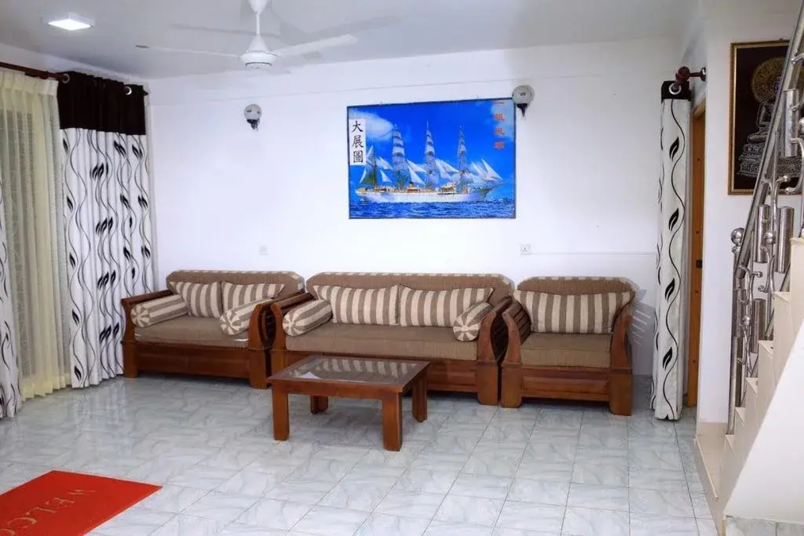Gandhi Guest House & White Palace