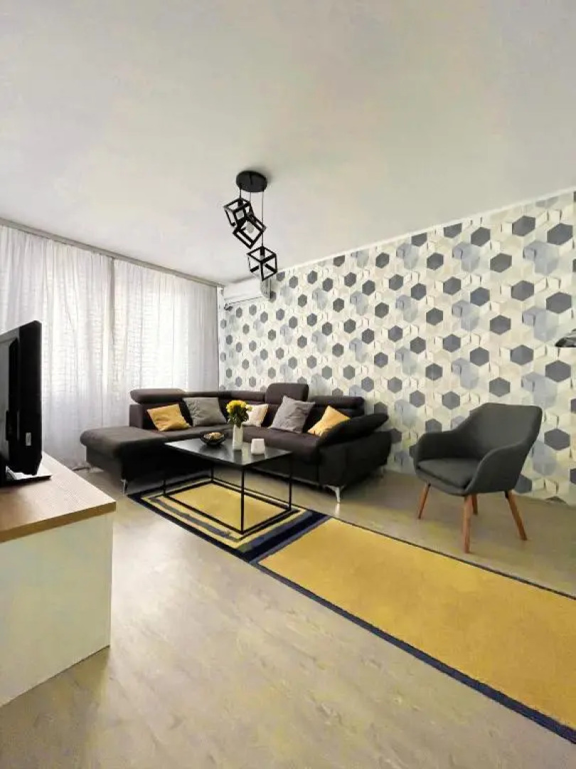 APARTAMENT 3 camere Neptun