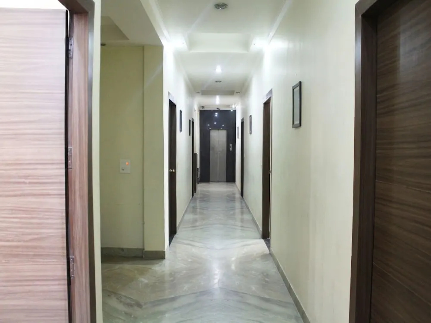 OYO 2824 Hotel Aroma Classic