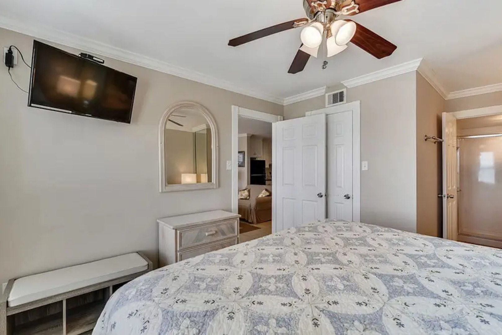 Seascape 2313 Hotel Room