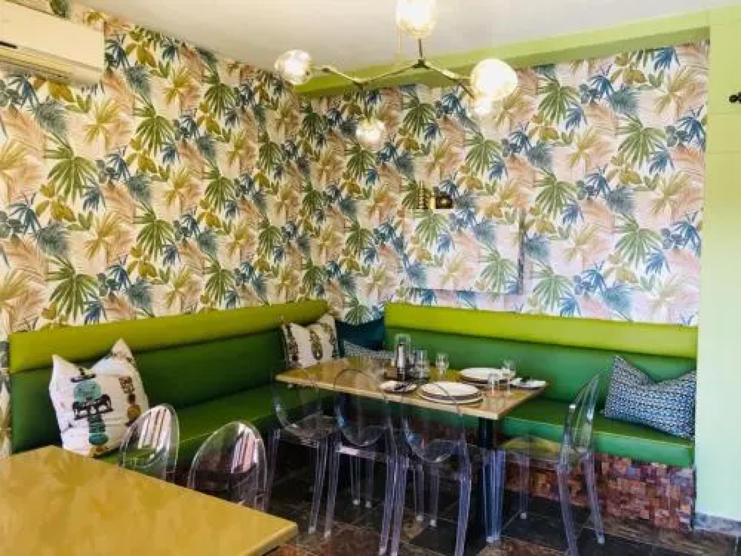 Road House Guest House