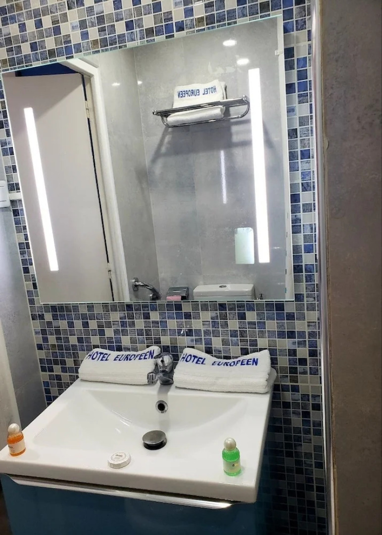 London Connection Hostel