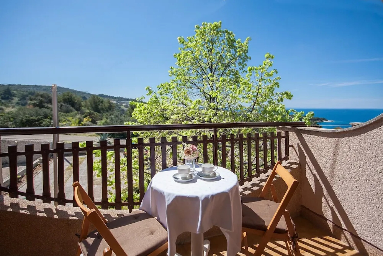 Apartments & Rooms Mikelin