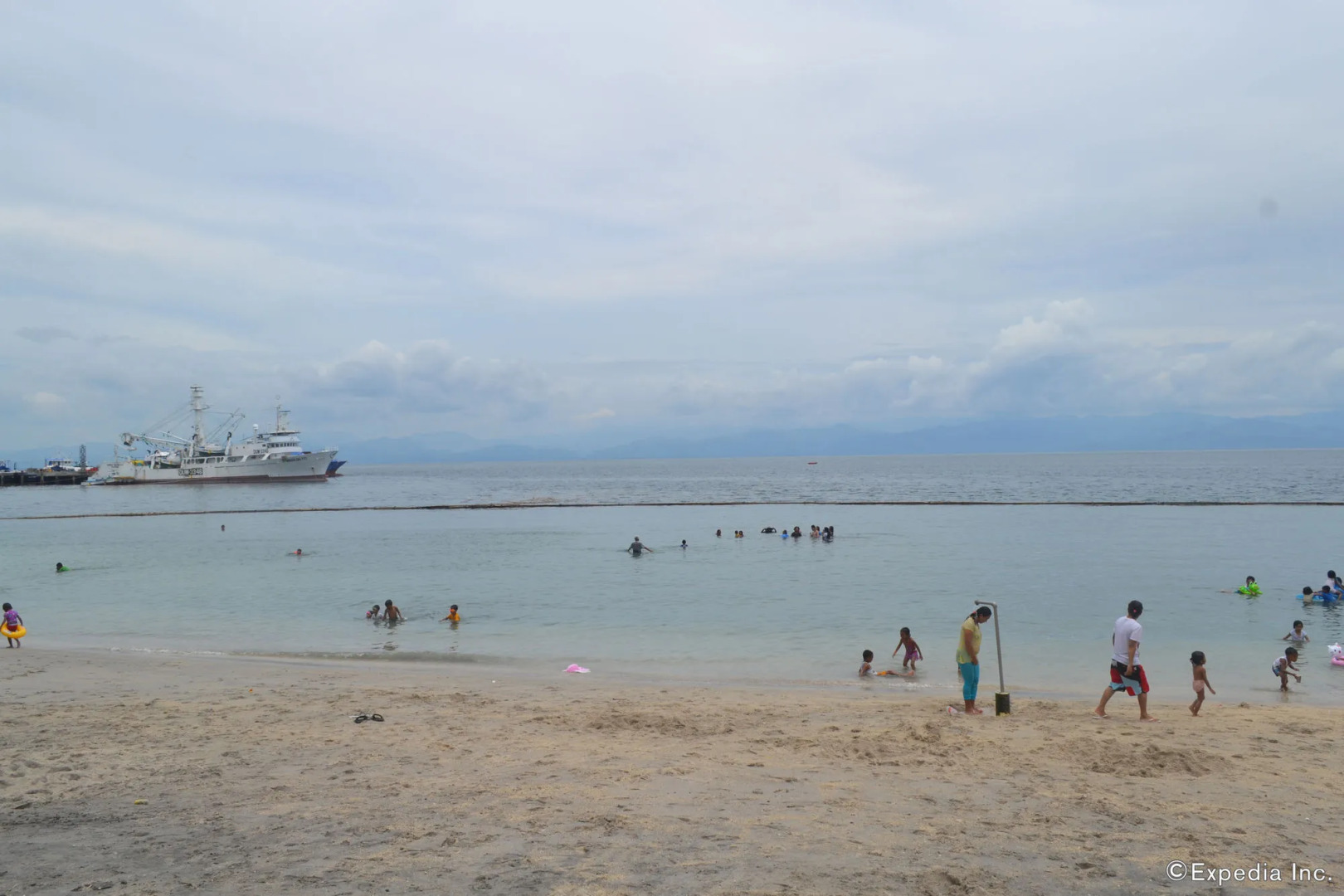 London Beach Resort and Hotel