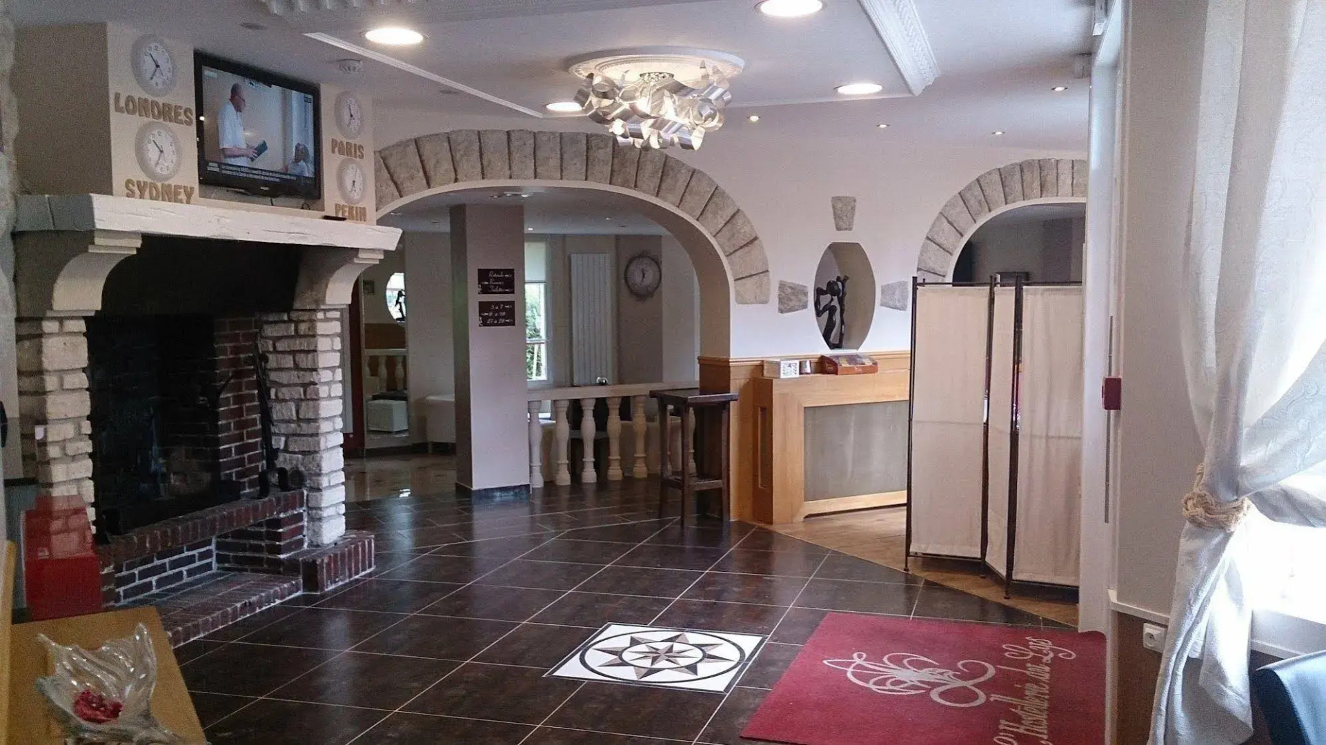 Hostellerie Du Lys - Hôtel & Restaurant