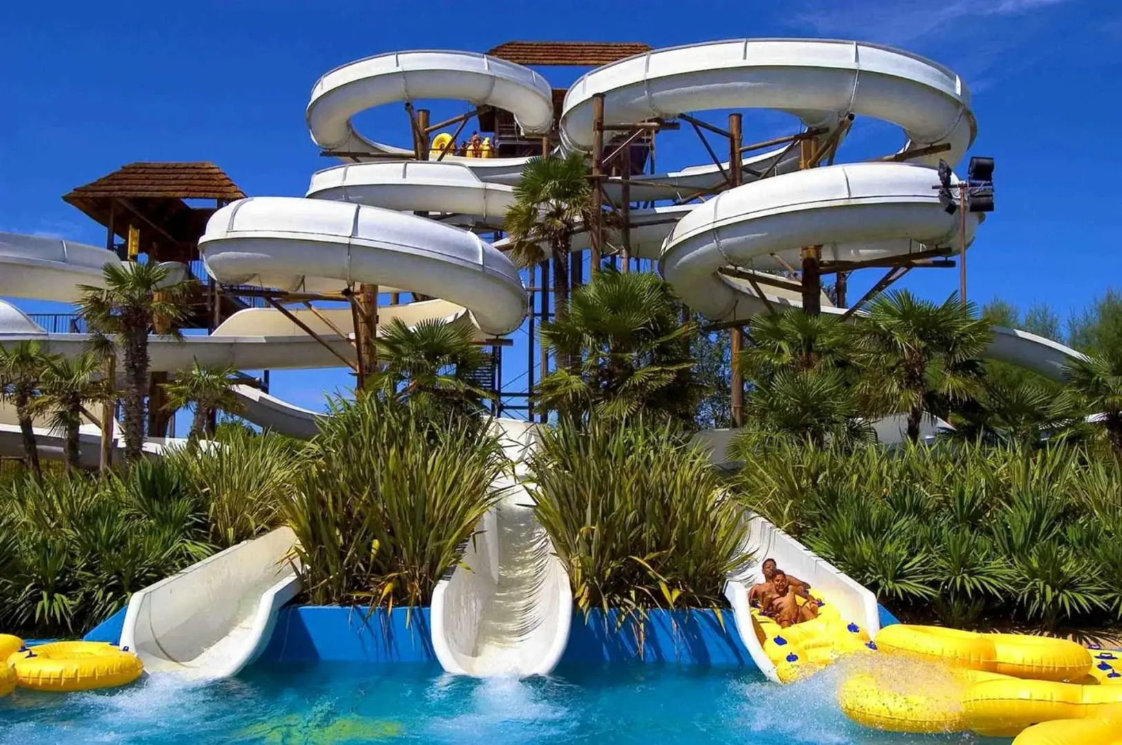 Cà del Mar rustico a Jesolo con giardino e piscina privati ad uso esclusivo