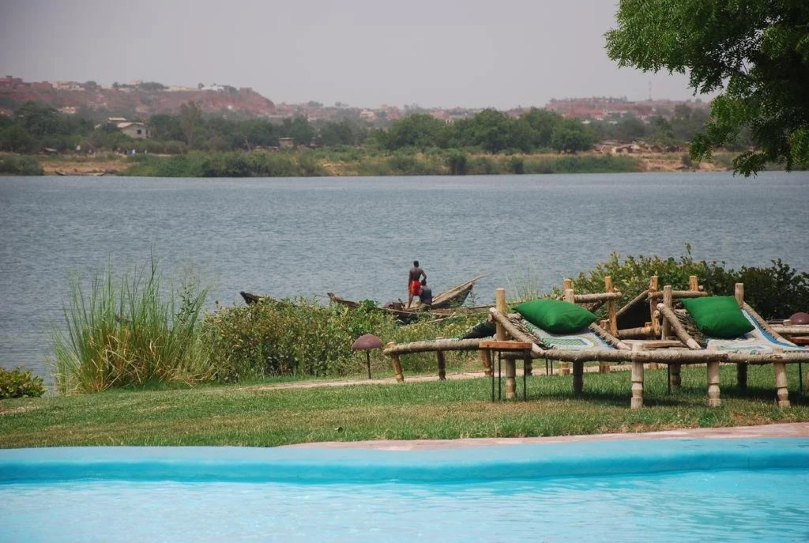 Badalodge Hotel & Restaurant