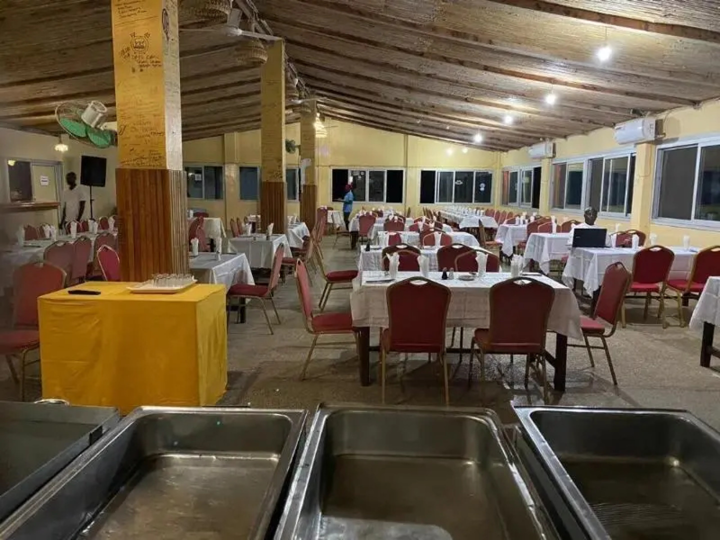 Le Calao du Lac Rose