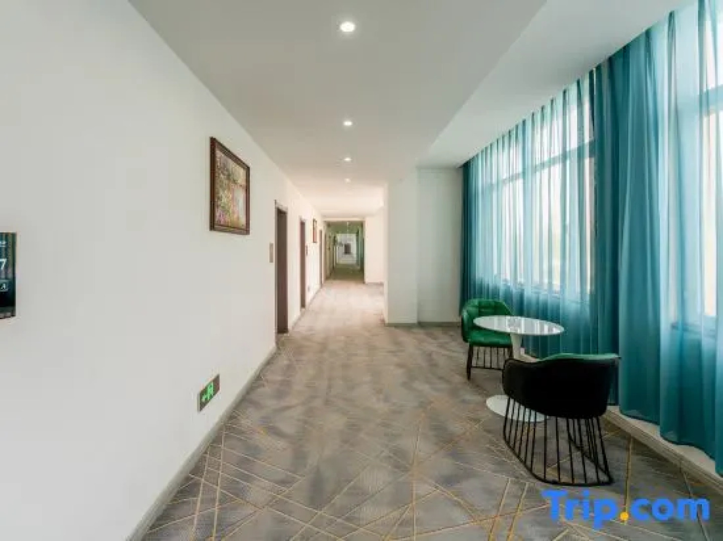 Ruoqi Jun'an Express Hotel