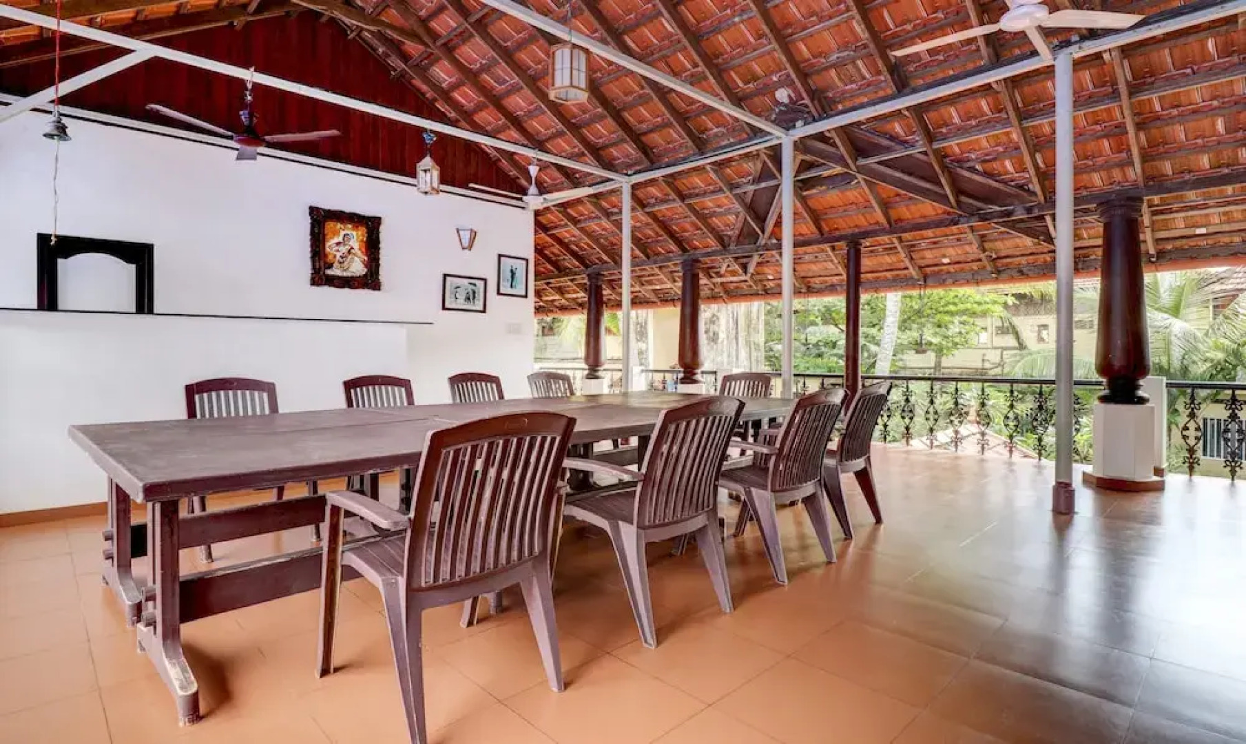 Shirleys Beach Hotel