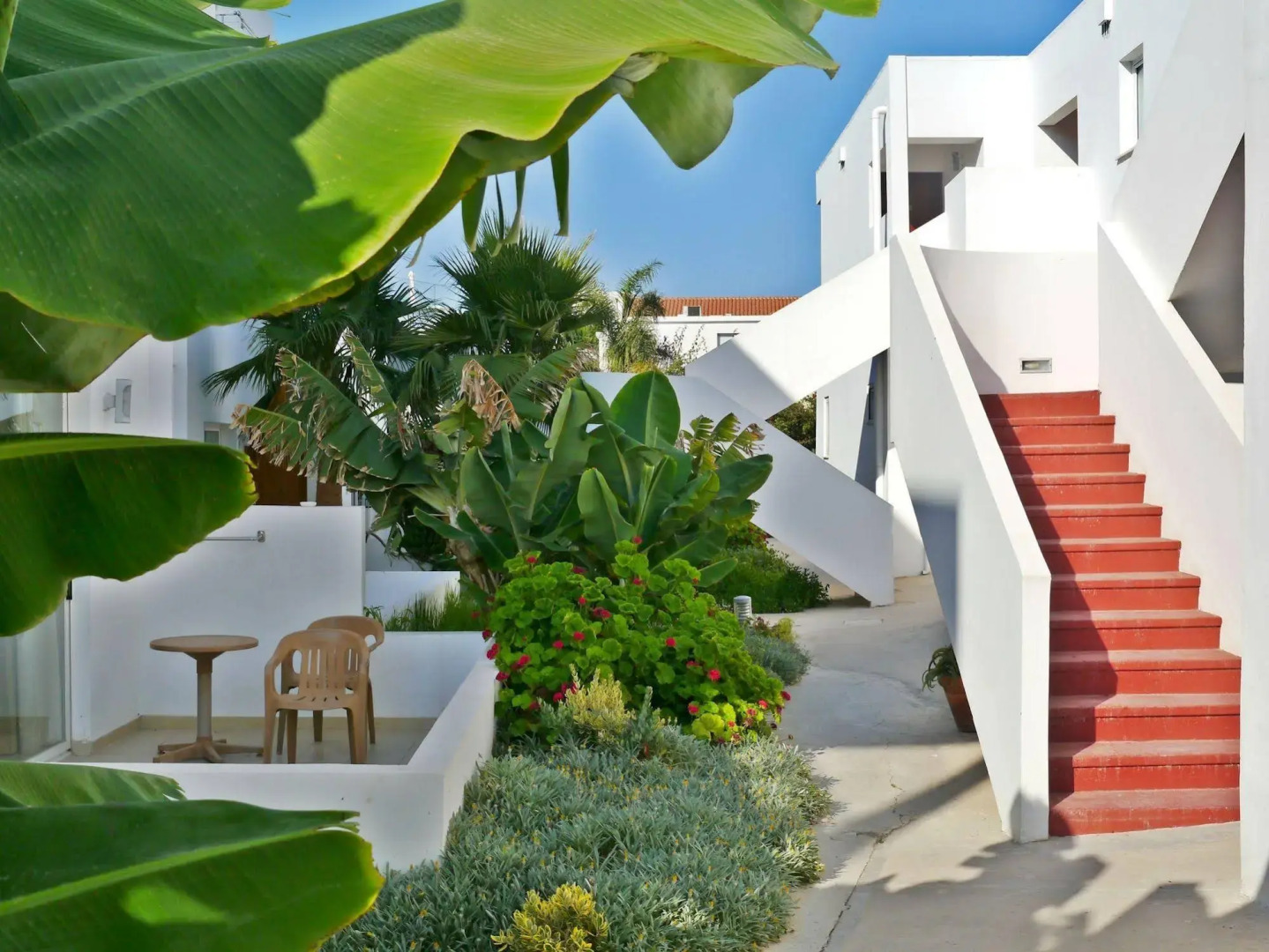 Theo Sunset Bay Hotel