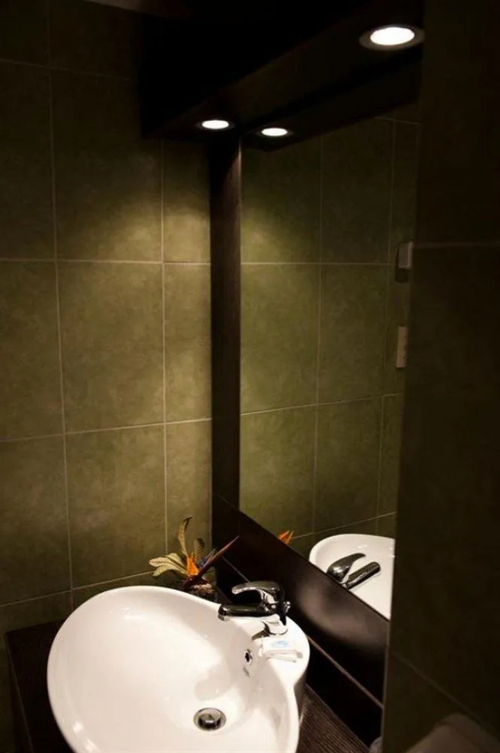 Ninos Grand Beach Resort