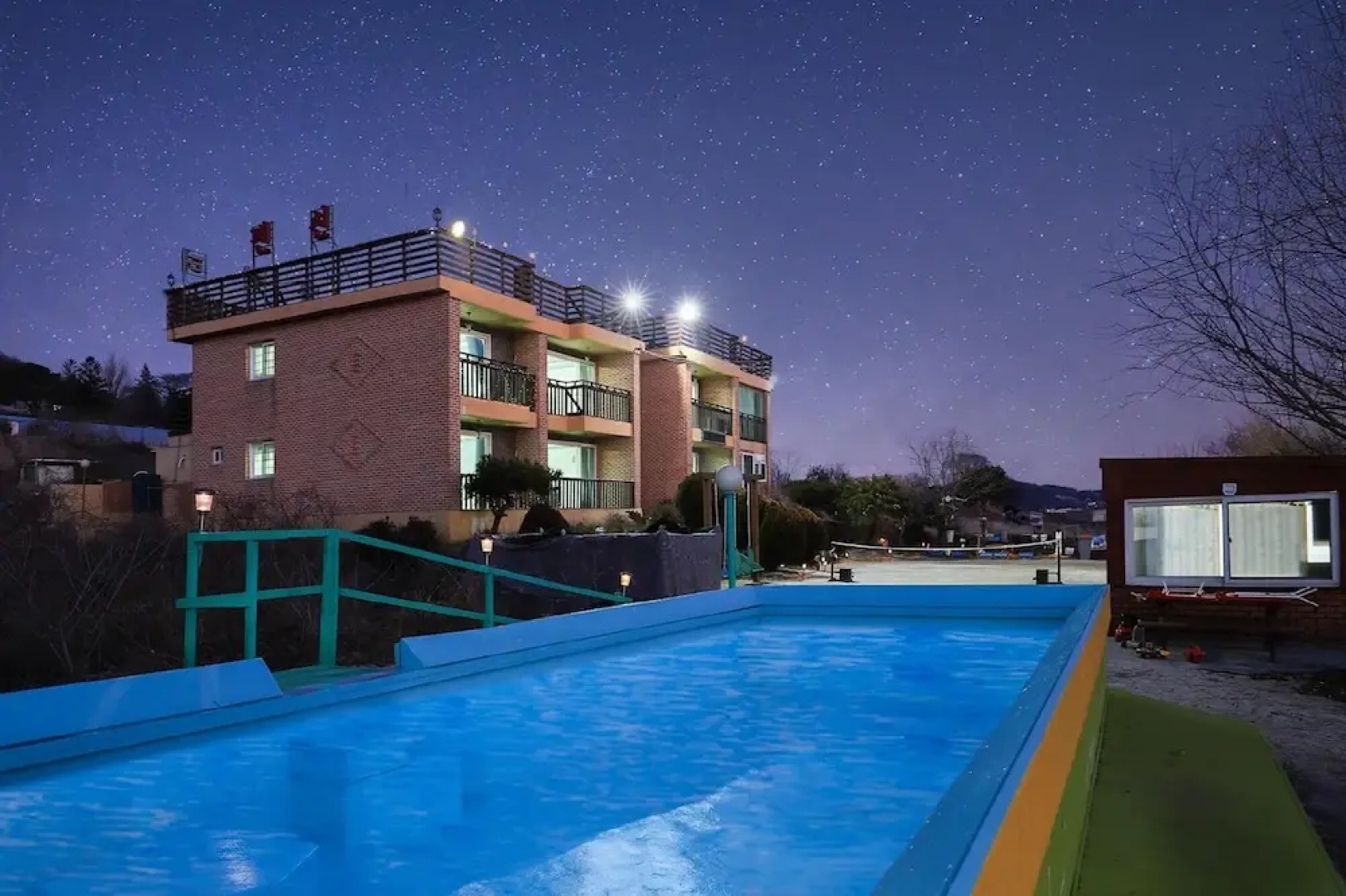 Ganghwa Badatgashimteo Pension