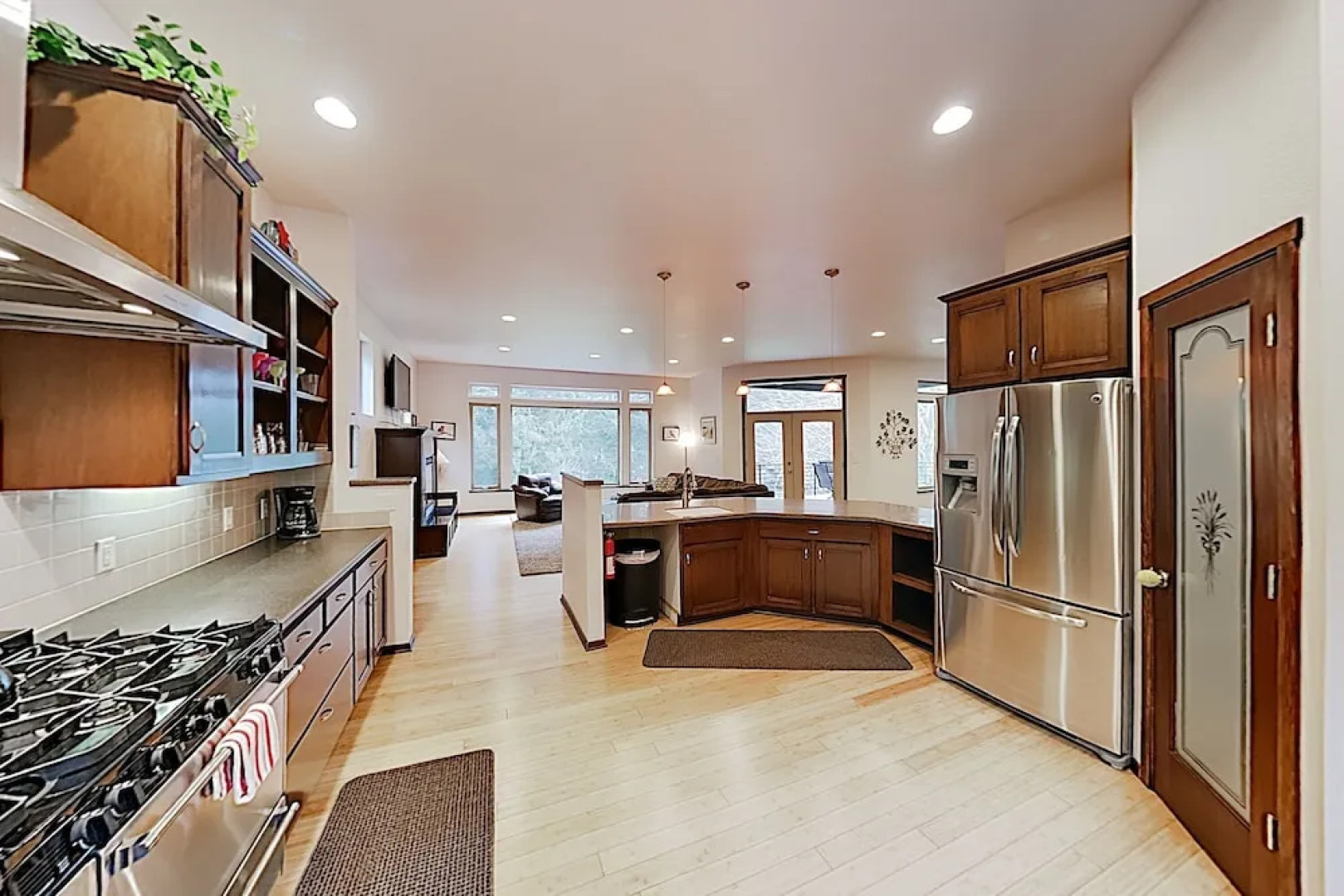 New Listing! Serenity Lake House On The Siltcoos 3 Bedroom Home