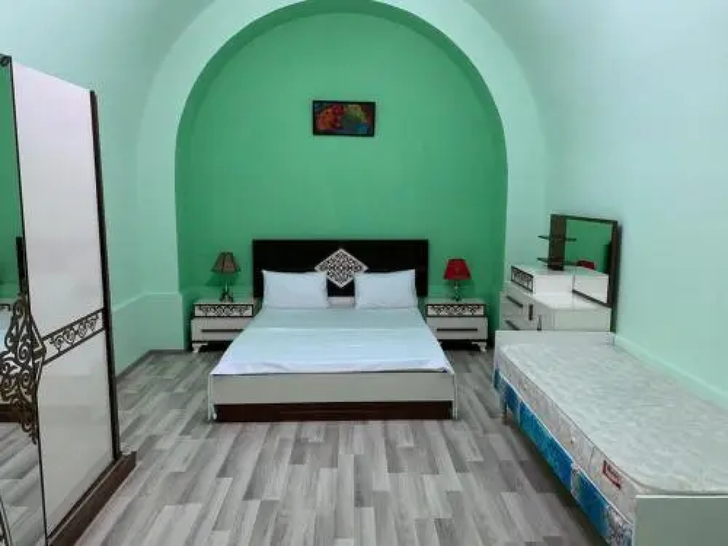 Nizami street floor 1