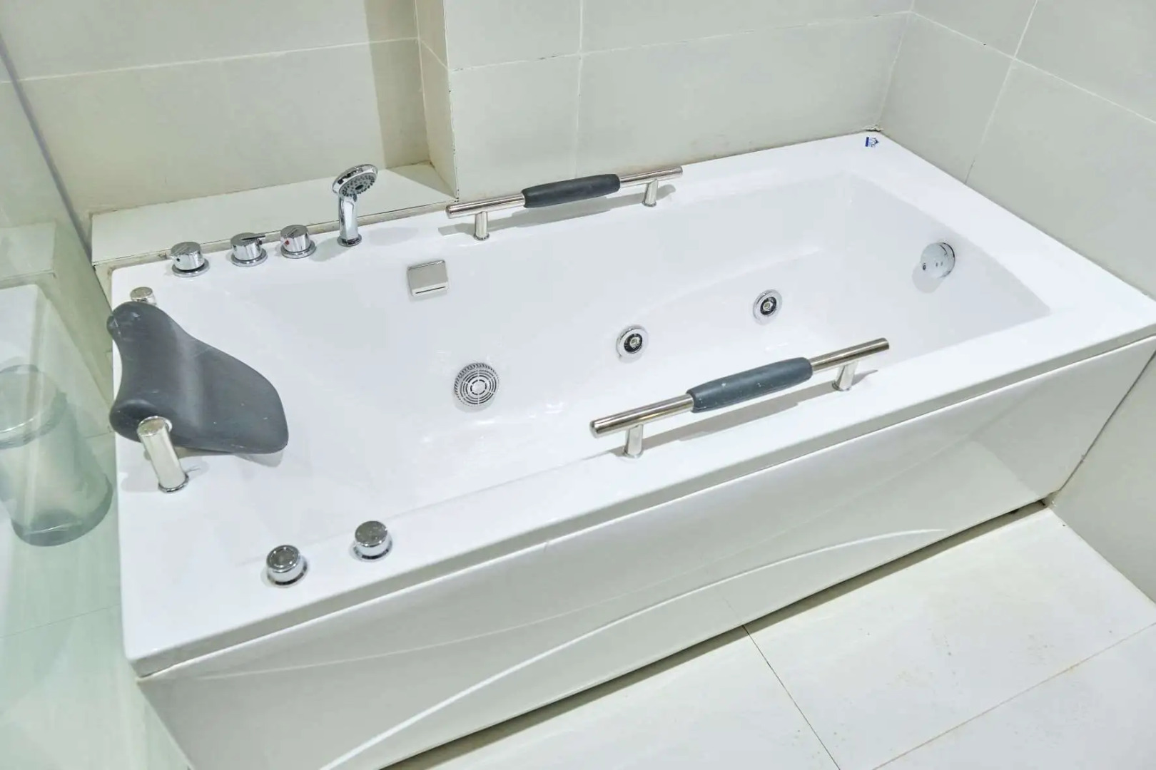 Zone Niathu Dimapur By The Park