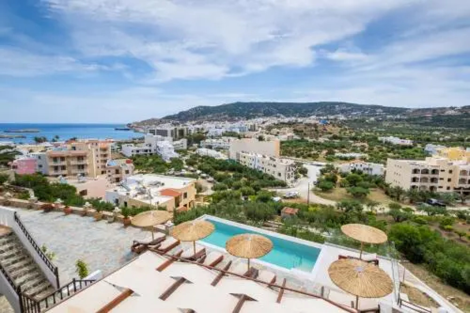 Aphrodite Luxury Studios & Apartments