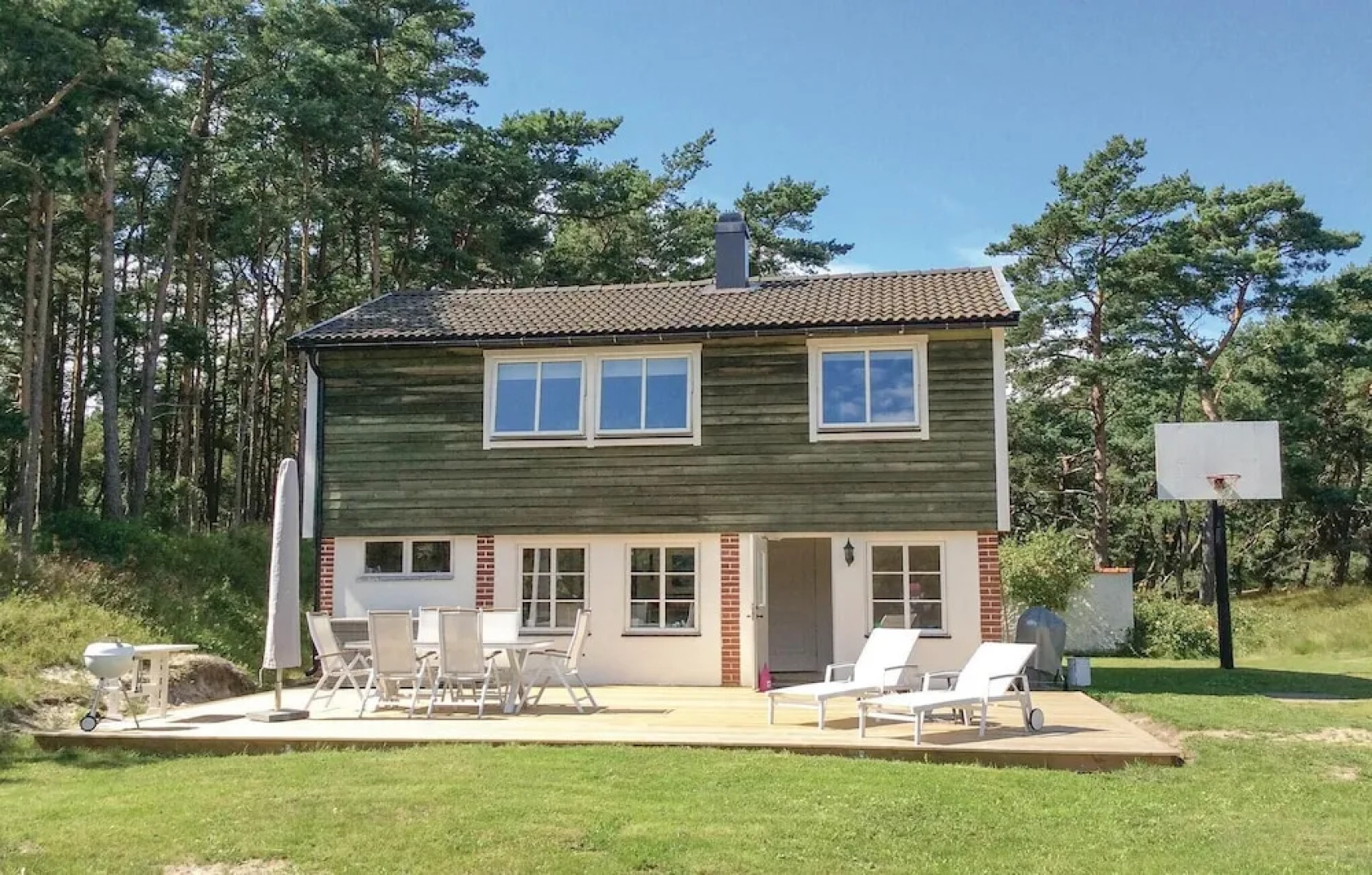 Amazing Home in Borrby With 3 Bedrooms, Sauna and Wifi