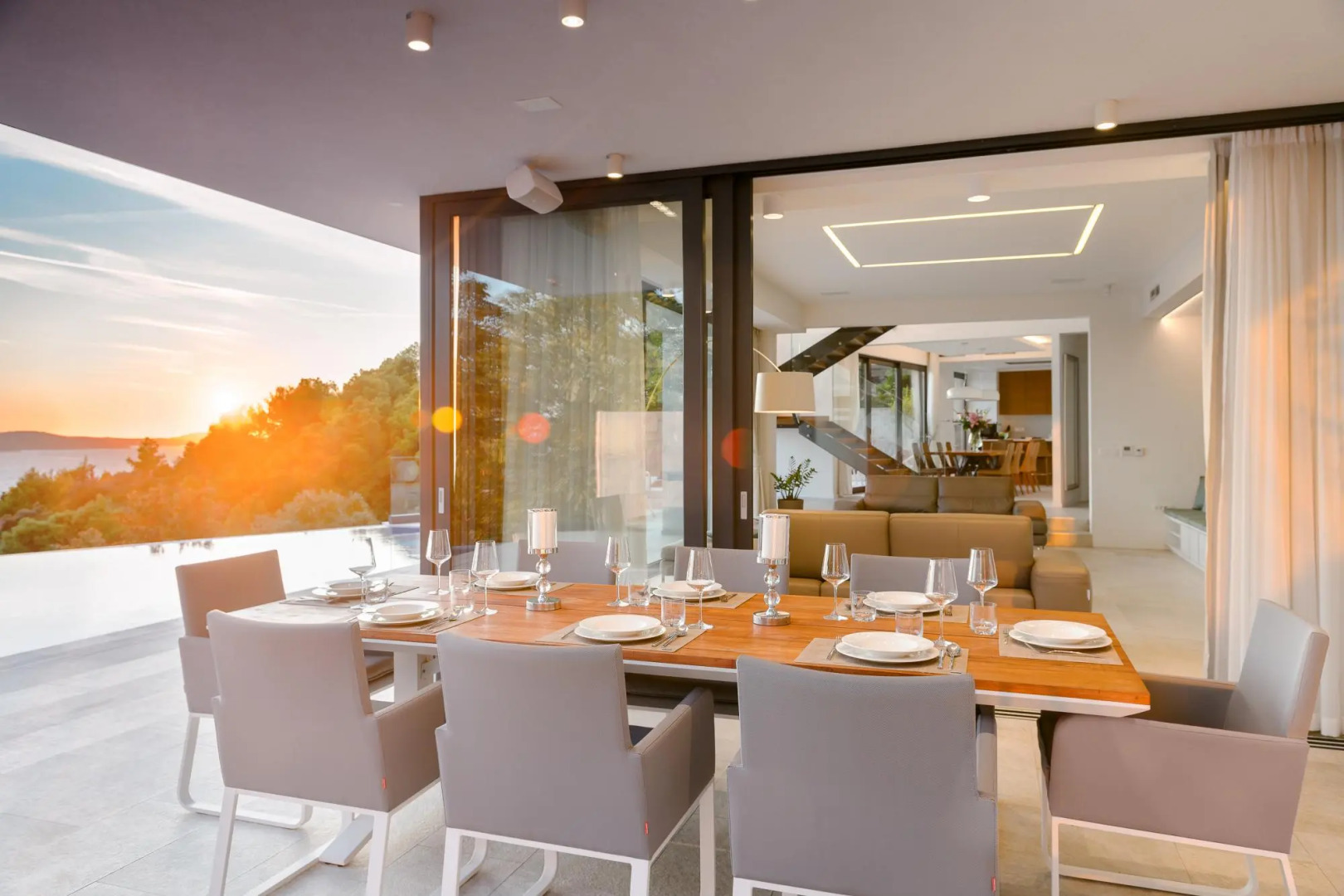 Anabel in Hvar with 4 bedrooms and 4 bathrooms