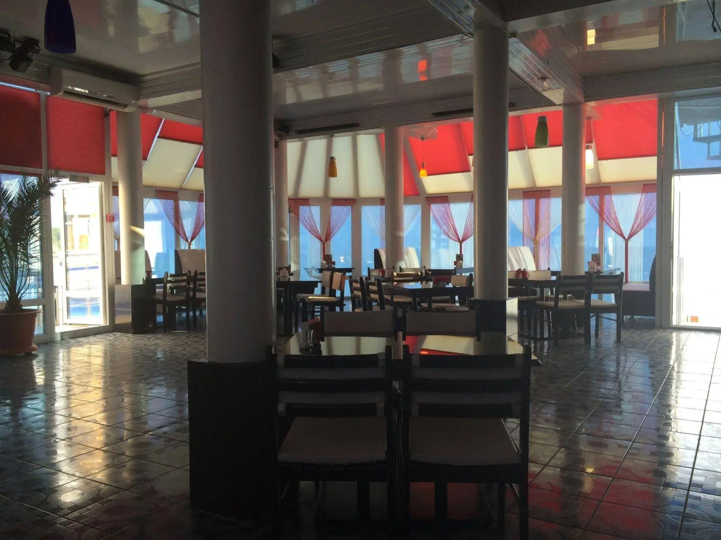 Отель Кавказ