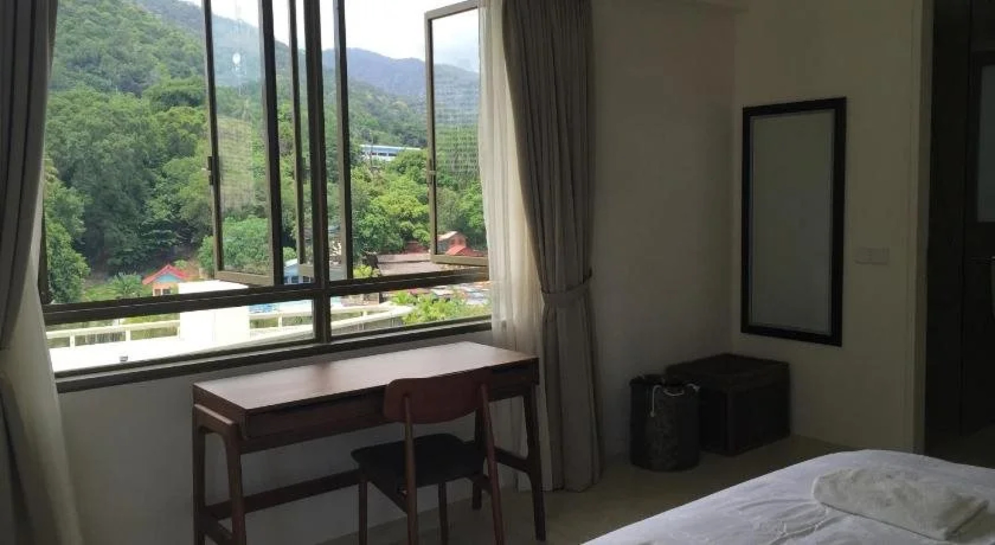 By The Sea-Panoramic Seaview Luxury Suite