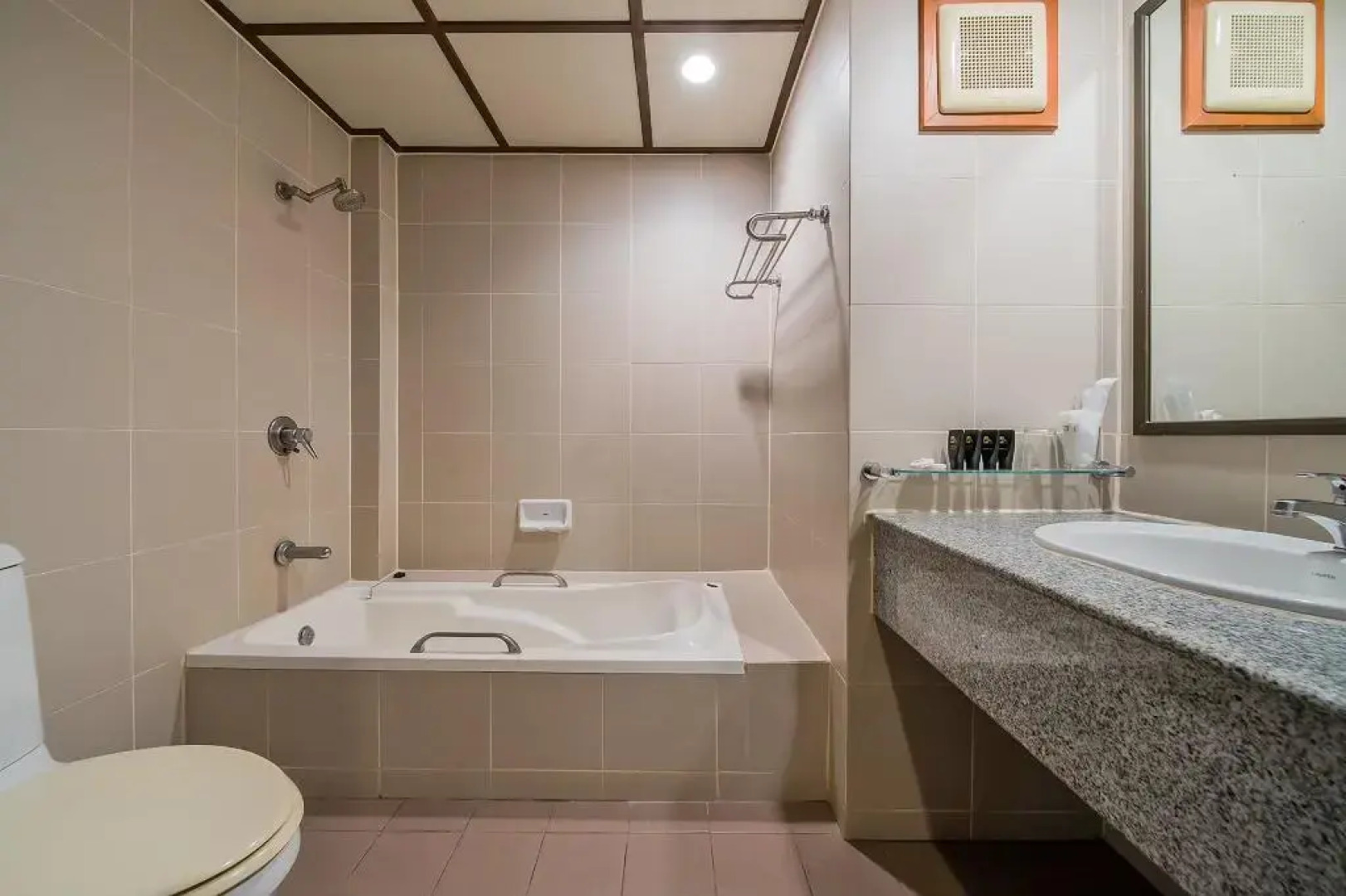 Botany Beach Resort Pattaya