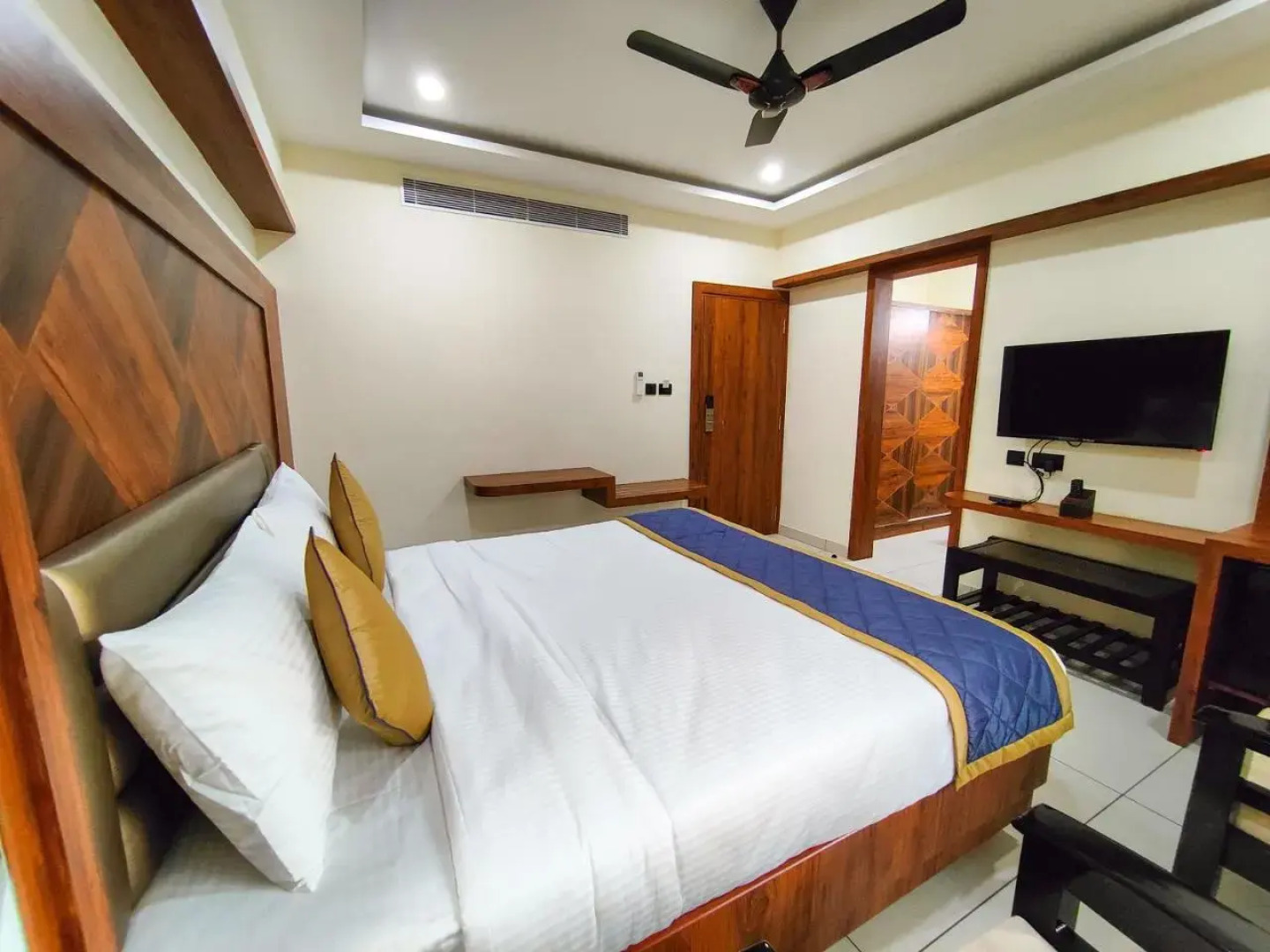 Hotel Rukmini Residency
