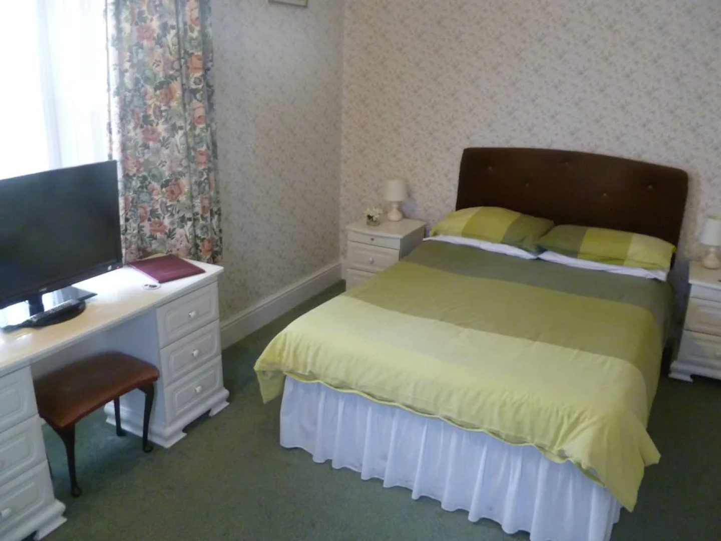 Longhope Guest House