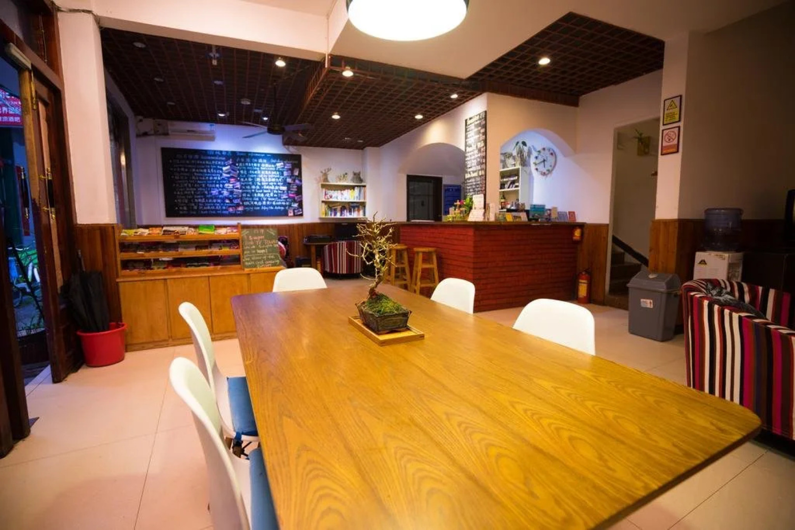 Yangshuo Show Biz Youth Hostel