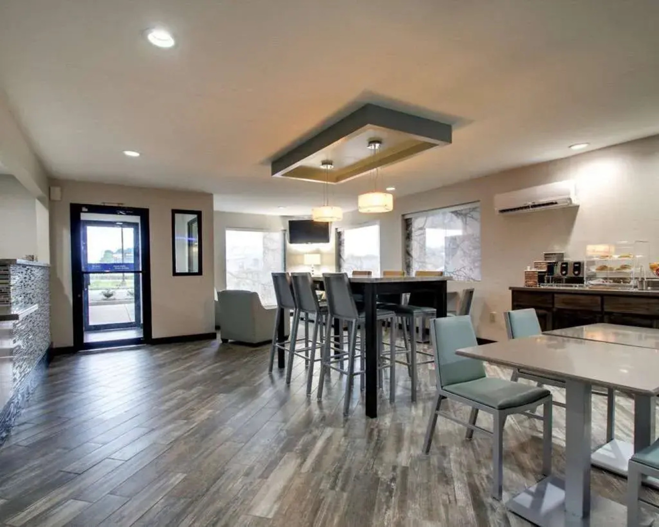 Отель by Best Western Richland