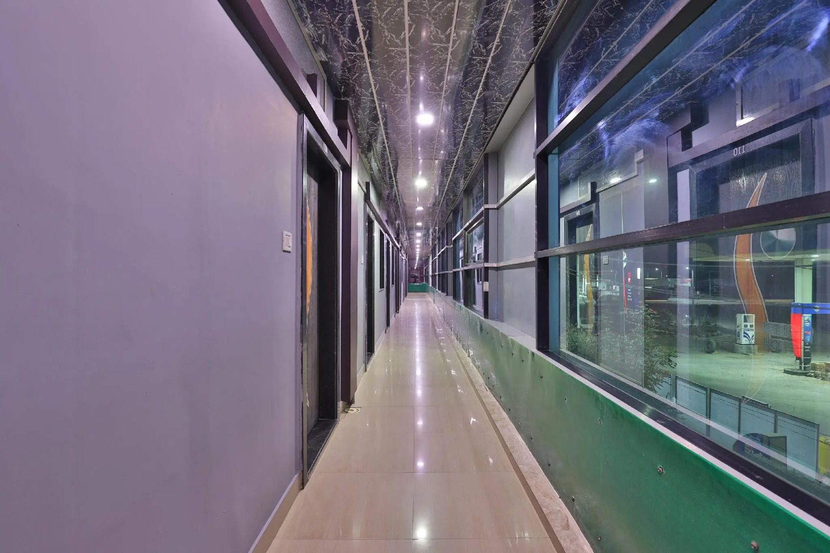 OYO Flagship 28024 Hotel Royal Palace