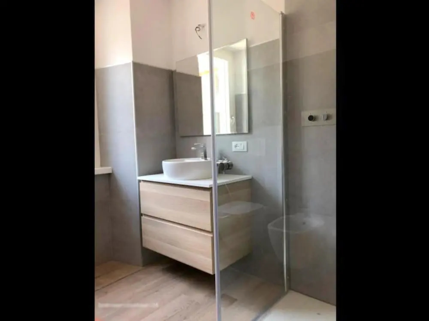 Apartment in the Historic Center of Locca, not far From the Lake