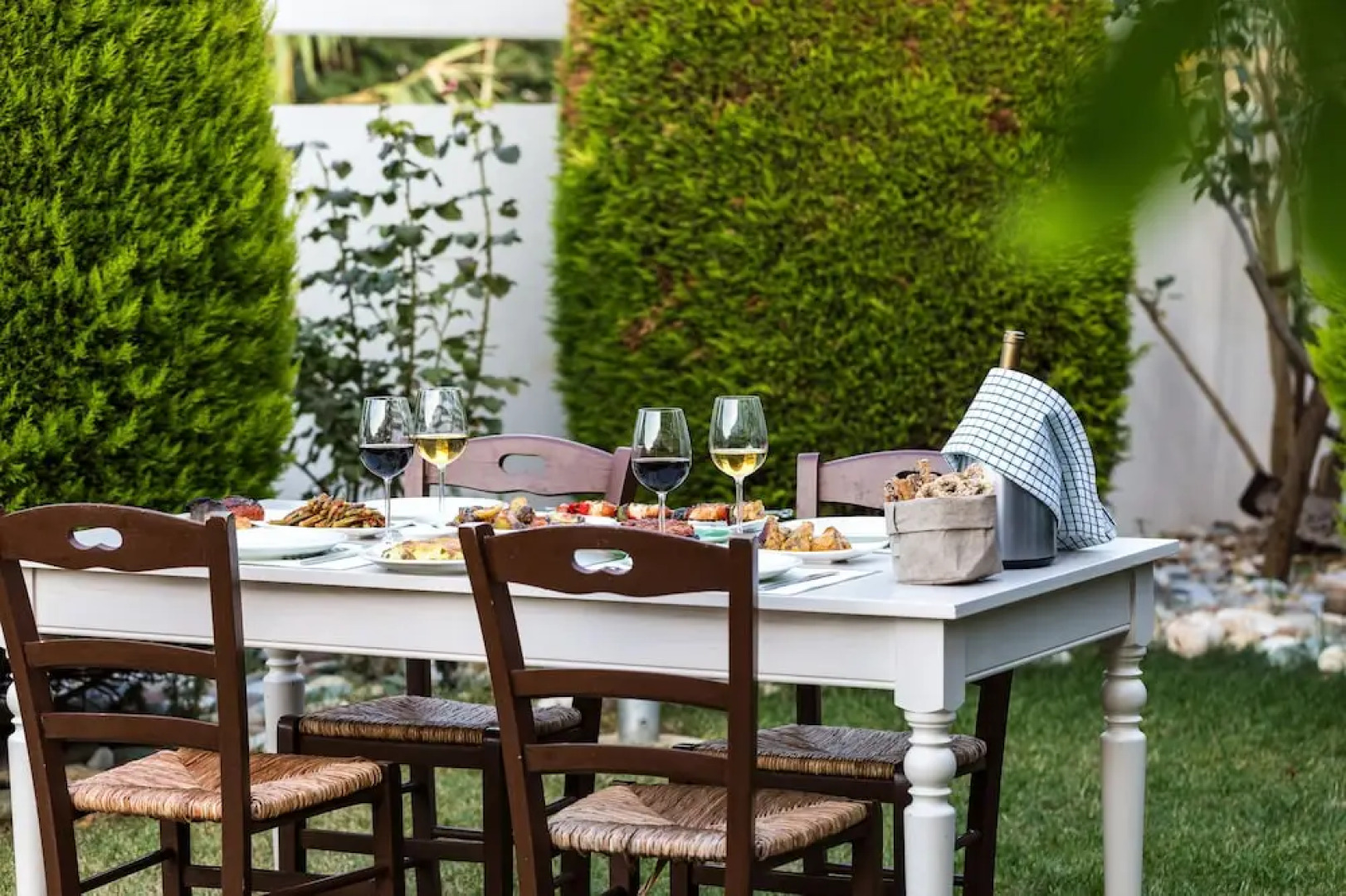 Mikro Livadi Special Lodges