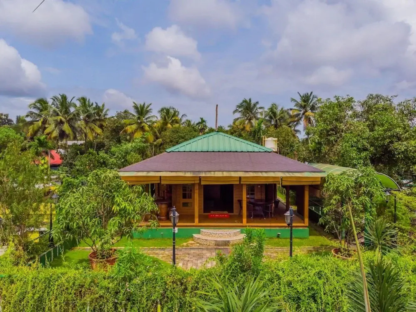 OYO 14514 Home Riverside Cottage Vyttila