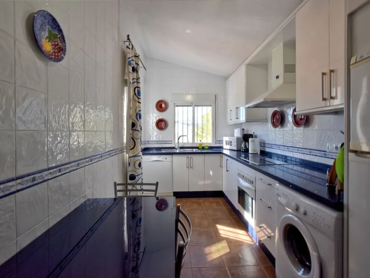 Cozy Holiday Home With Private Swimming Pool in Viñuela