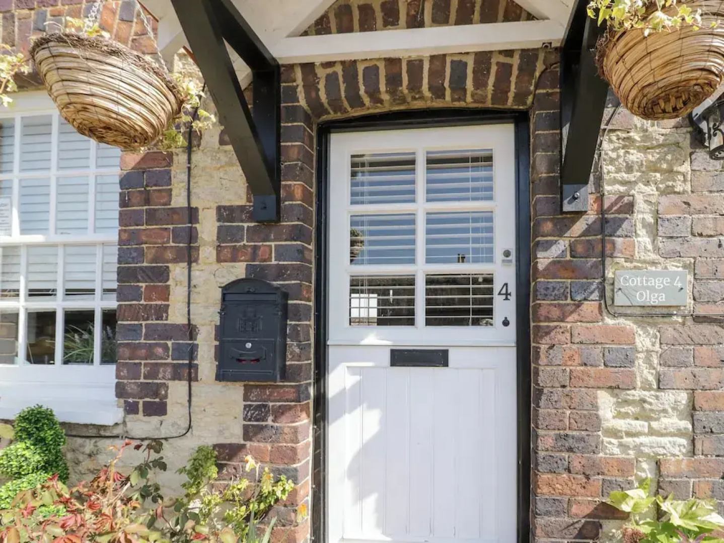 4 Canalside Cottages